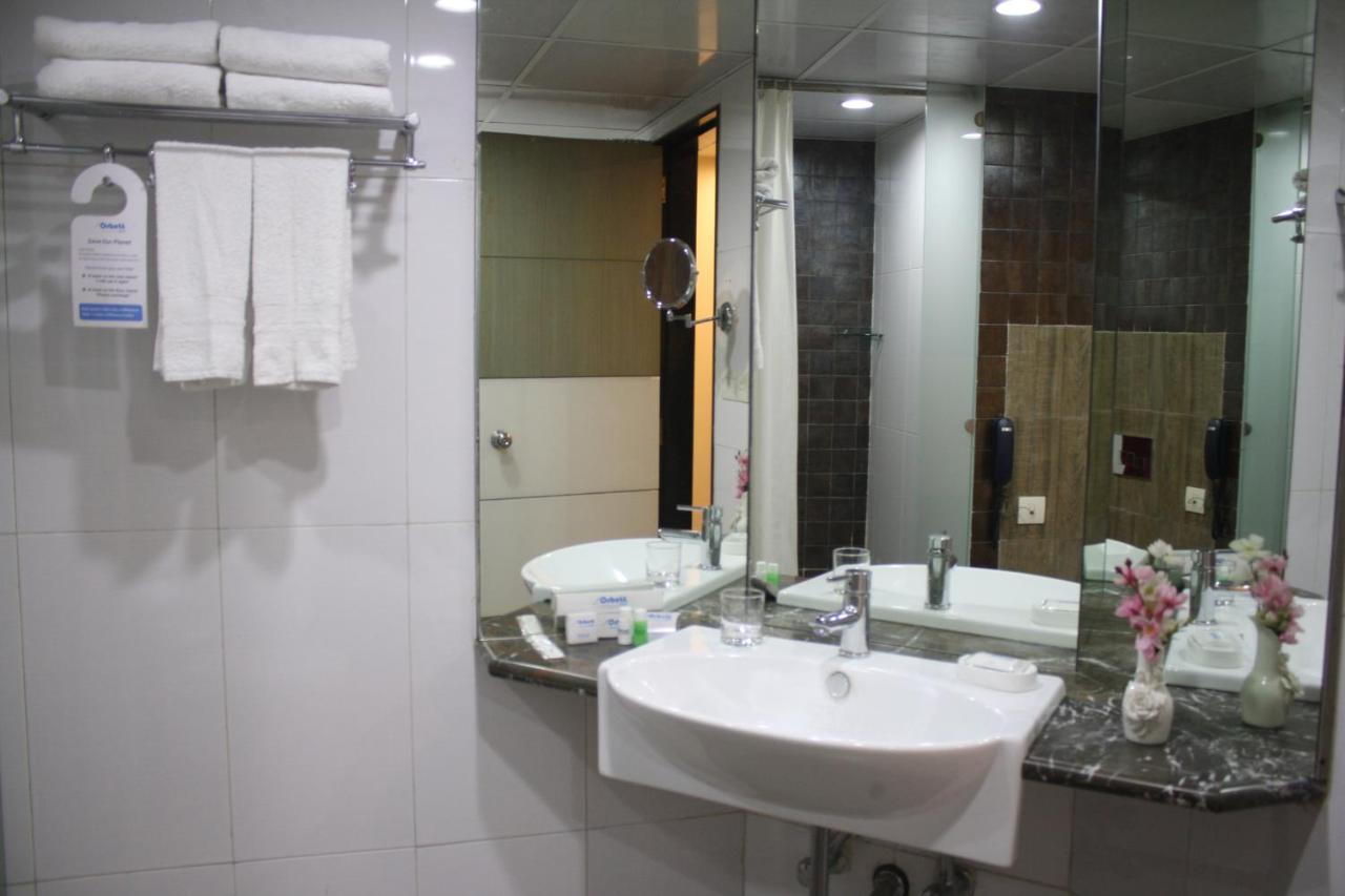 Orbett Hotel Pune Eksteriør billede