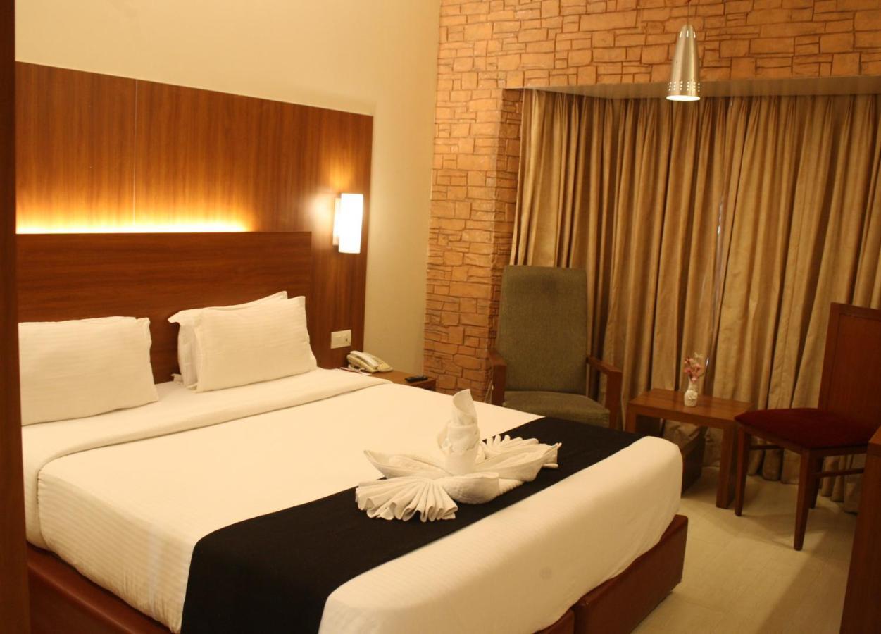 Orbett Hotel Pune Eksteriør billede