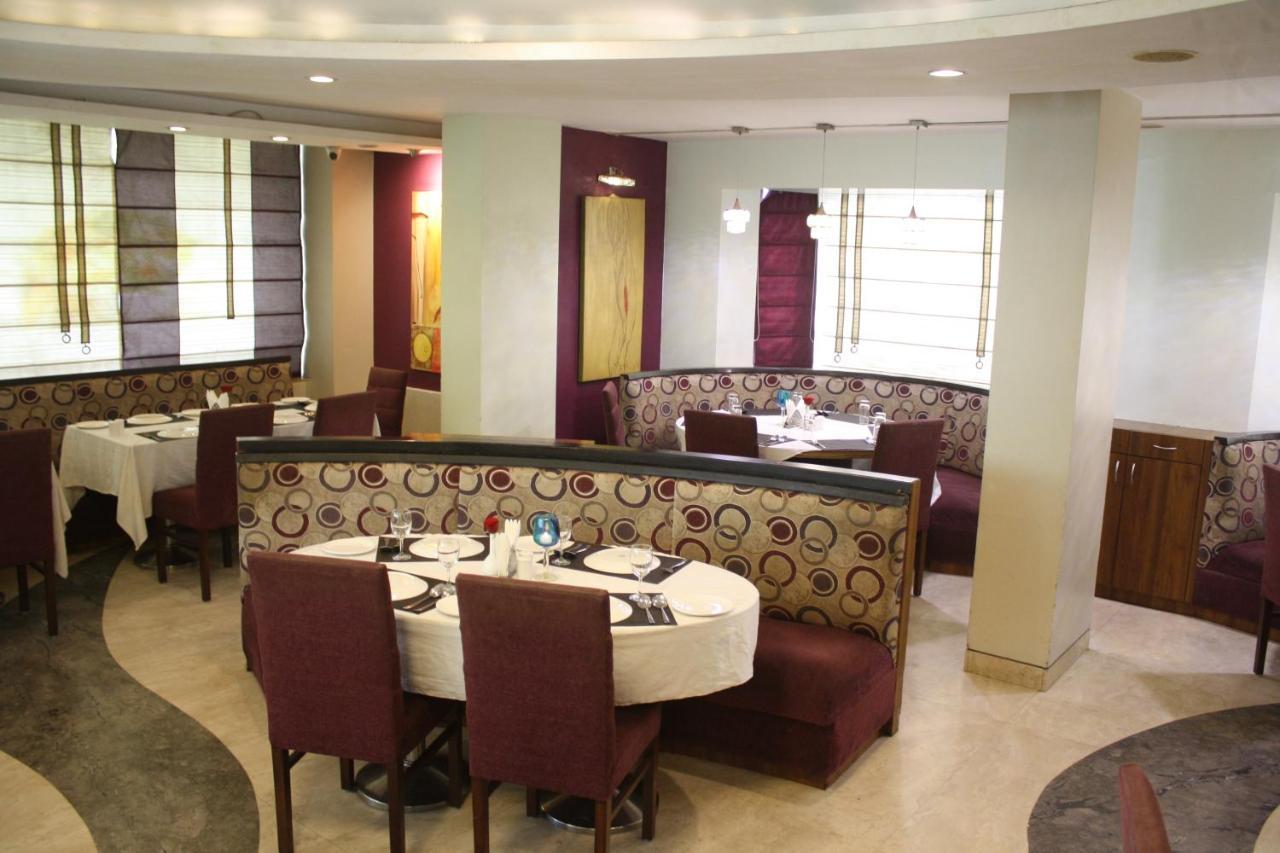Orbett Hotel Pune Eksteriør billede
