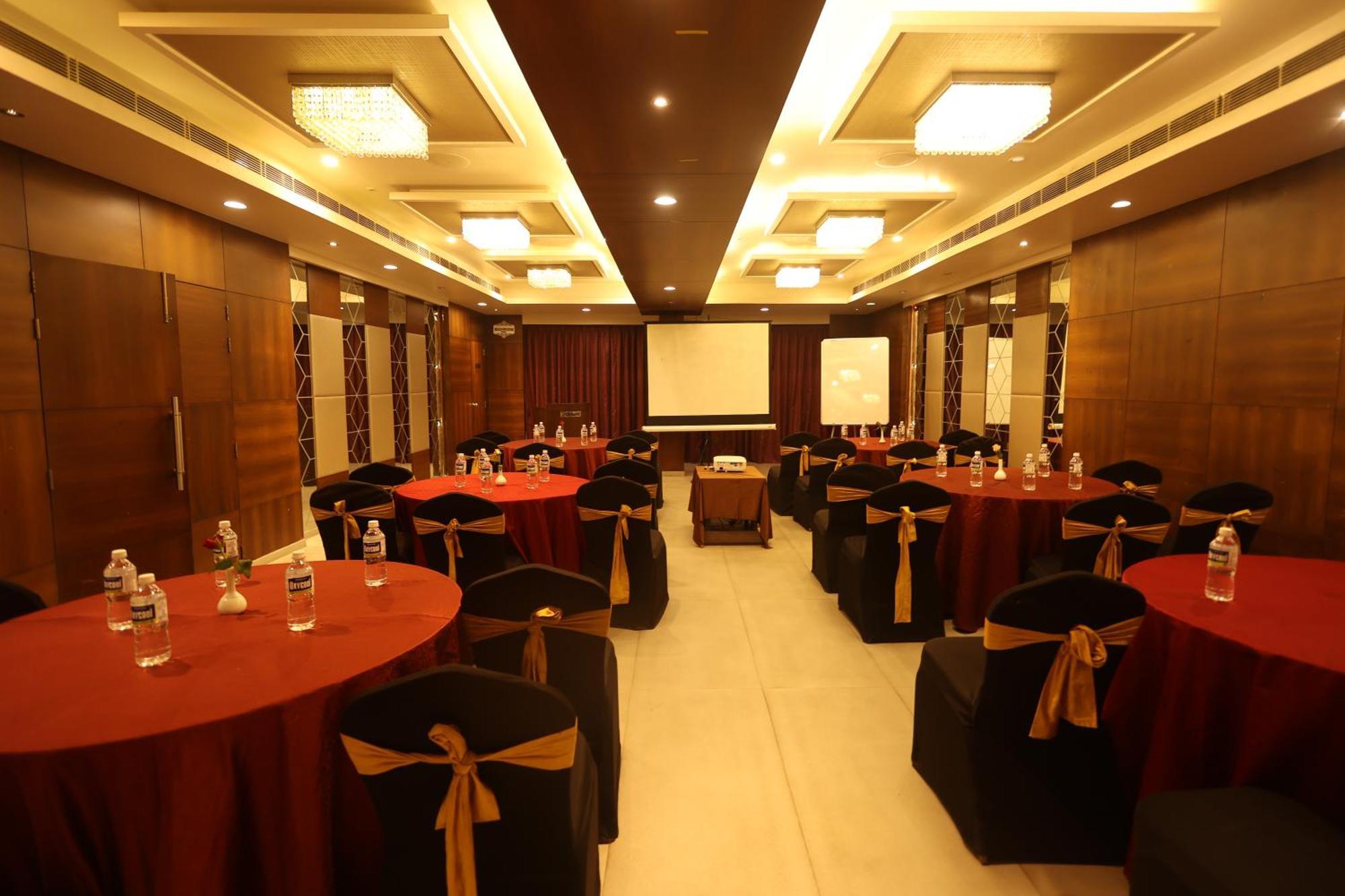 Orbett Hotel Pune Eksteriør billede